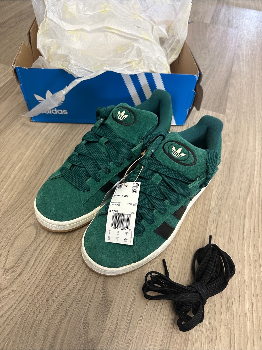 NWT- adidas Green  Campus 00 Sneakers with Black Accents
